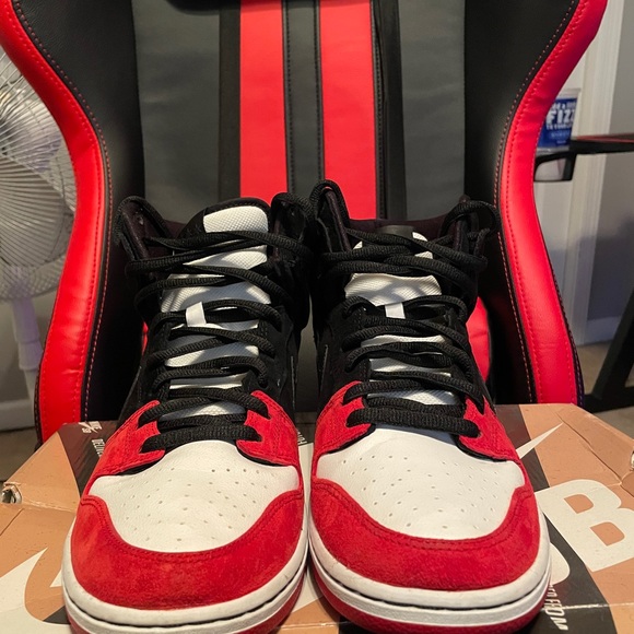 NIKE SB HIGH RISE - Picture 2 of 3